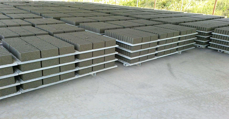 <a href=http://m.fujitong.com.cn/ target=_blank class=infotextkey>免燒磚托板</a>