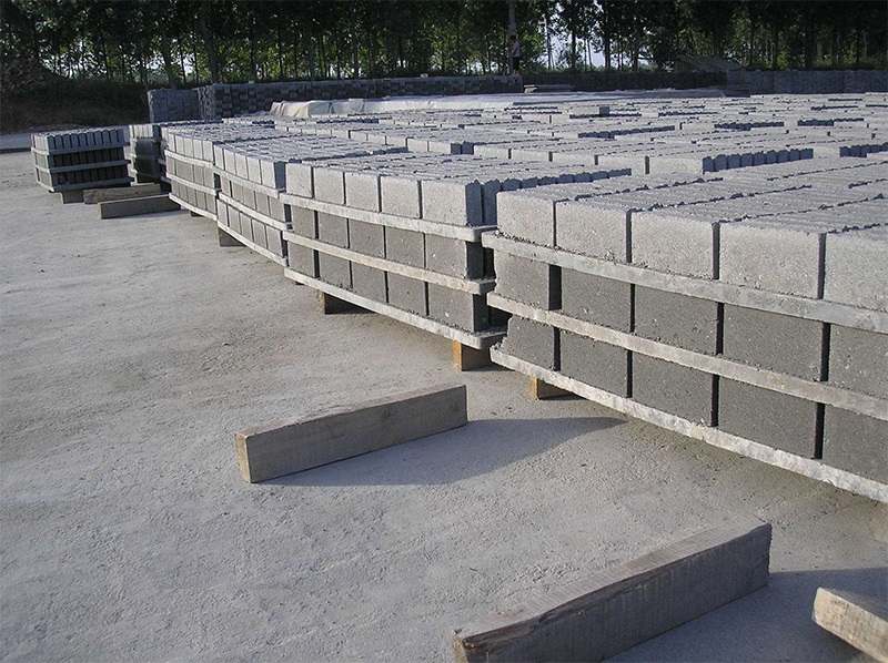 <a href=http://m.fujitong.com.cn/zjtb/ target=_blank class=infotextkey>免燒磚機托板</a>